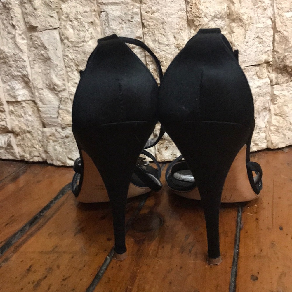 Shoes - Picture 3 of 4